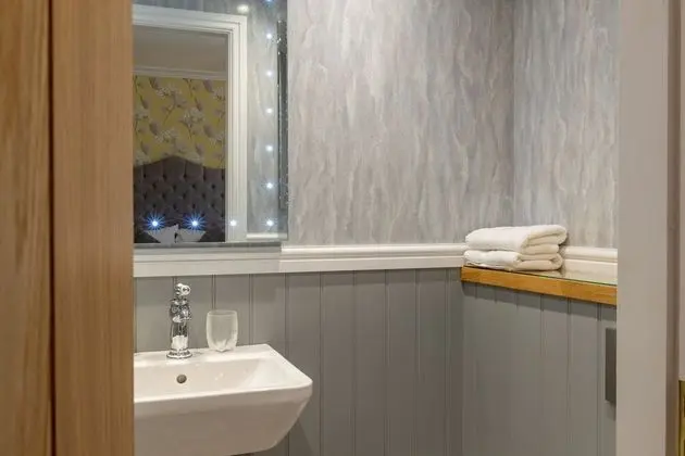 Deluxe Tek Büyük Yataklı Oda (Room 2)
