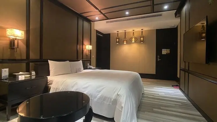 Deluxe Tek Büyük Yataklı Oda