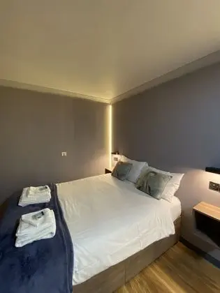 Classic Büyük Yataklı Tek Kişilik Oda