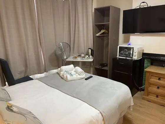 Classic Büyük Yataklı Tek Kişilik Oda