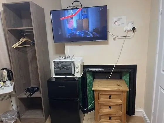 Classic Büyük Yataklı Tek Kişilik Oda