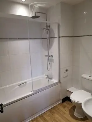 Tek Büyük Yataklı Oda, Banyolu/Duşlu (Shuckburgh)