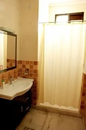 Deluxe Oda, Birden Çok Yatak, Sigara İçilebilir