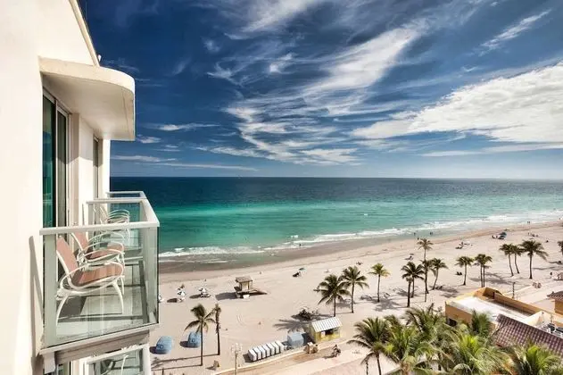 Oda, 1 En Büyük (King) Boy Yatak, Balkon, Kısmi Deniz Manzarası