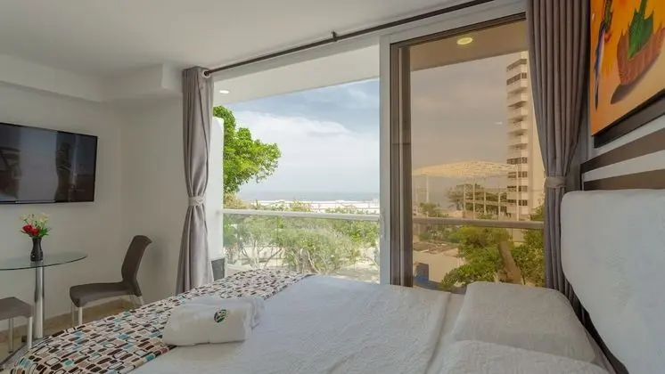 Deluxe Stüdyo Süit, Kısmi Deniz Manzarası