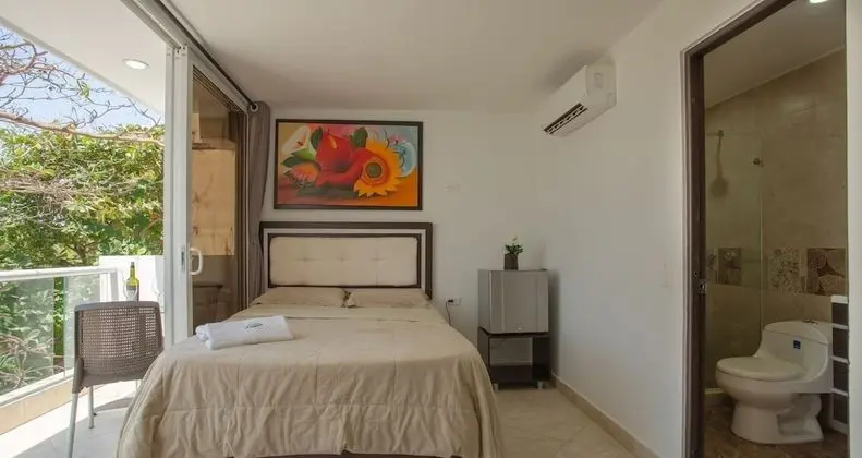 Deluxe Stüdyo Süit, Kısmi Deniz Manzarası