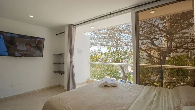 Deluxe Stüdyo Süit, Kısmi Deniz Manzarası