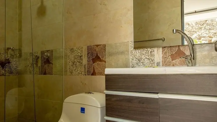 Deluxe Stüdyo Süit, Kısmi Deniz Manzarası