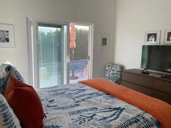 Ev, Birden Çok Yatak, Havuz Kullanımı, Havuz Manzaralı