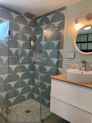 Ev, Birden Çok Yatak, Havuz Kullanımı, Havuz Manzaralı