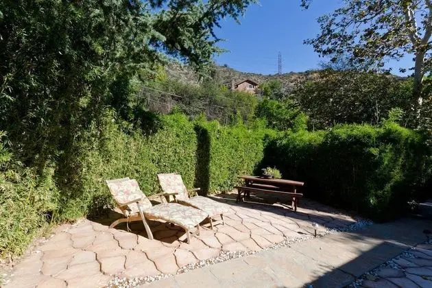 Ev, Birden Çok Yatak (Hollywood Hills  "Canyon Breezes" ! -)
