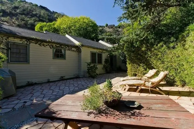 Ev, Birden Çok Yatak (Hollywood Hills  "Canyon Breezes" ! -)