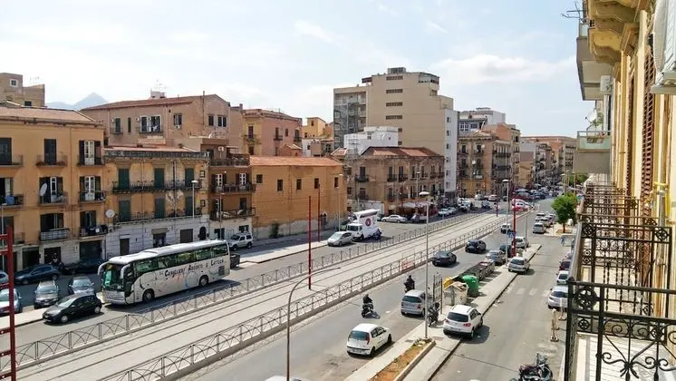 Deluxe Tek Büyük Yataklı Oda, Balkon (external private bathroom, SPARTACUS)