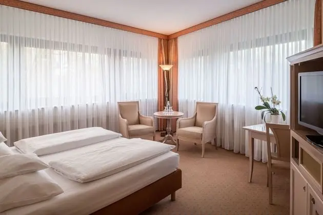 Comfort Tek Büyük veya İki Ayrı Yataklı Oda