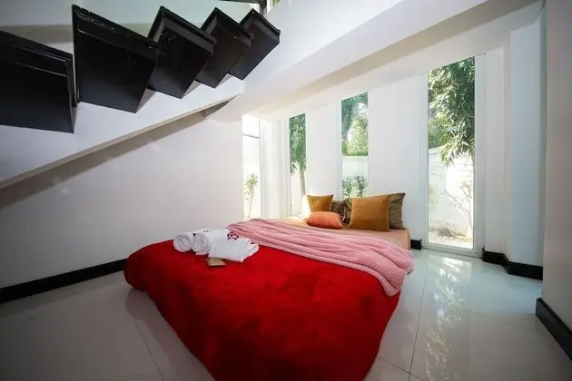 5-Bedroom Villa with Private Pool and Jacuzzi