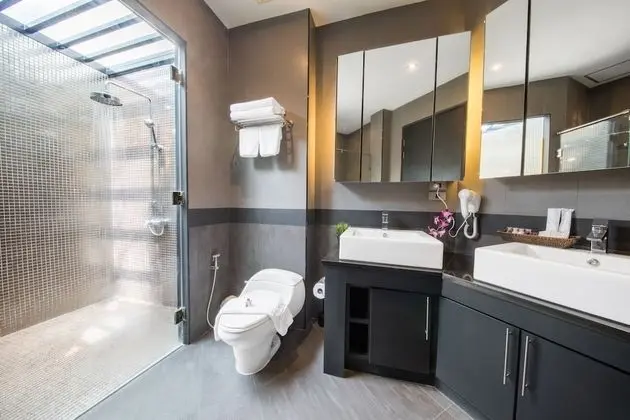5-Bedroom Villa with Private Pool and Jacuzzi