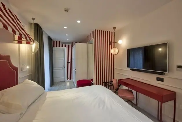Comfort Tek Büyük veya İki Ayrı Yataklı Oda, Engellilere Uygun