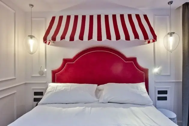 Comfort Tek Büyük veya İki Ayrı Yataklı Oda, Engellilere Uygun