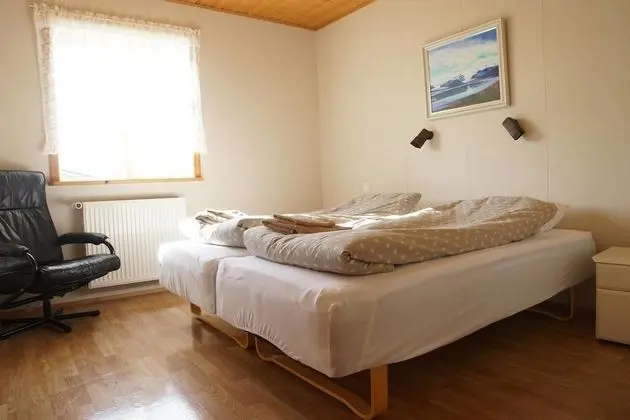 Tek Büyük Yataklı Oda, Ortak Banyo (A)
