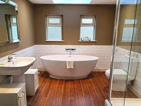 Luxury Tek Büyük Yataklı Oda, Banyolu/Duşlu