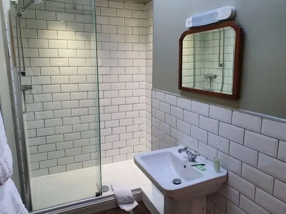 Superior Tek Büyük Yataklı Oda, Banyolu/Duşlu