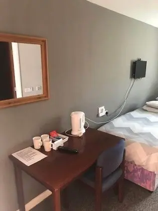 Üç Kişilik Oda