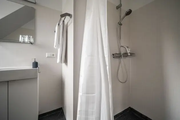 Standard Tek Büyük veya İki Ayrı Yataklı Oda, Özel Banyo