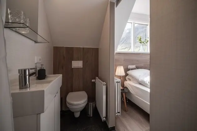 Standard Tek Büyük veya İki Ayrı Yataklı Oda, Özel Banyo