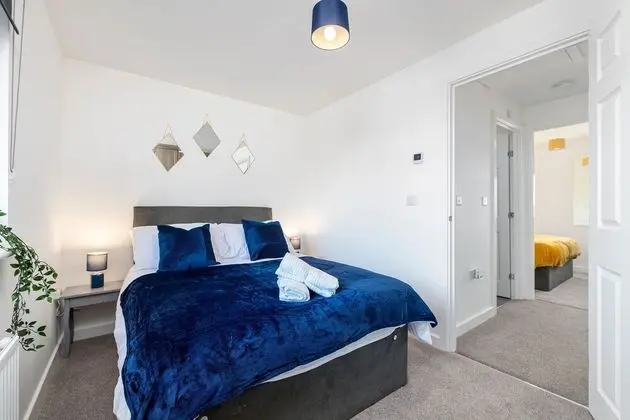 Ev, Özel Banyo (Modern New Build House)