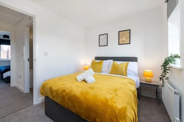 Ev, Özel Banyo (Modern New Build House)