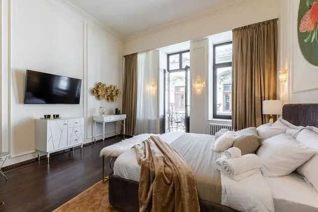 Deluxe Süit, 1 En Büyük (King) Boy Yatak, Balkon, Şehir Manzaralı