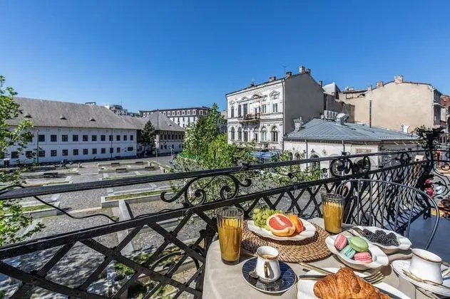 Deluxe Süit, 1 En Büyük (King) Boy Yatak, Balkon, Şehir Manzaralı