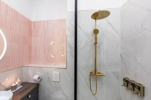 Deluxe Süit, 1 En Büyük (King) Boy Yatak, Balkon, Şehir Manzaralı