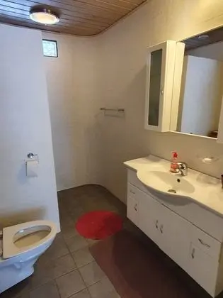 Tek Büyük Yataklı Oda, Ortak Banyo