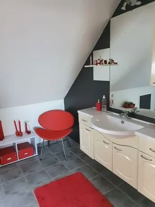 Tek Kişilik Oda, Ortak Banyo