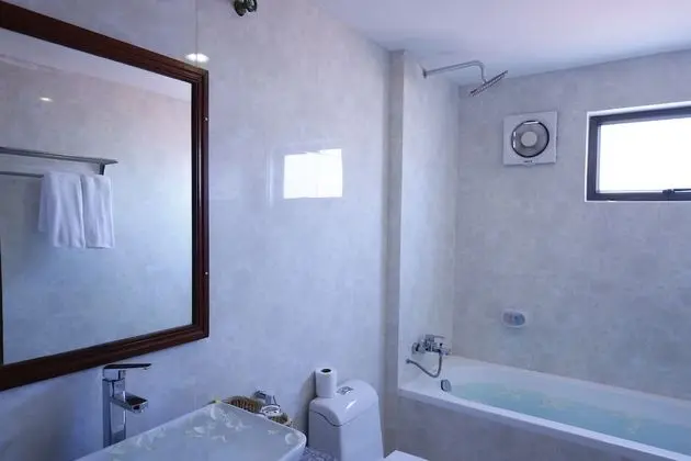 Standard Tek Büyük veya İki Ayrı Yataklı Oda