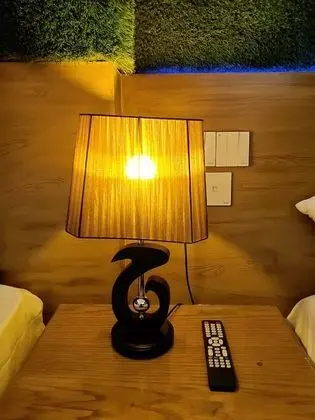 Premium Tek Büyük Yataklı Oda