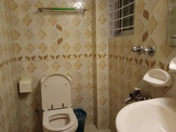 Premium Tek Büyük Yataklı Oda
