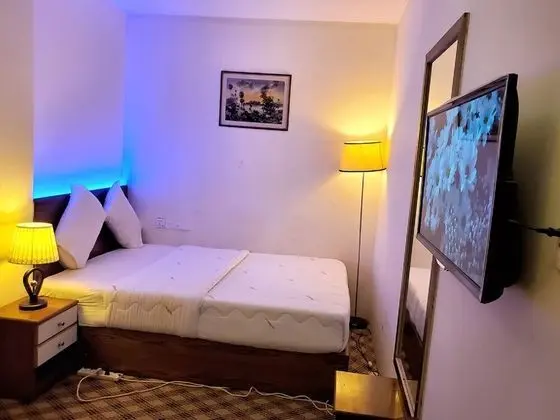 Royal Tek Büyük Yataklı Oda
