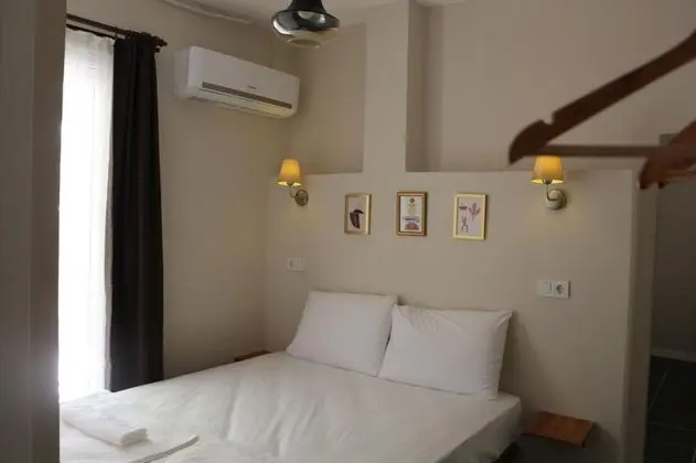 Corner Room, Bahçe Manzaralı, Balkonlu