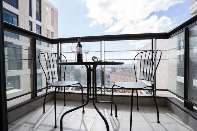 Luxury Apartment 28