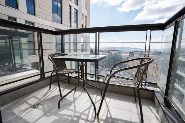 Luxury Apartment 28