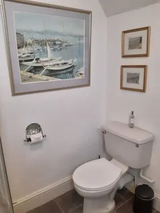 Üç Kişilik Oda (with Private External Bathroom)