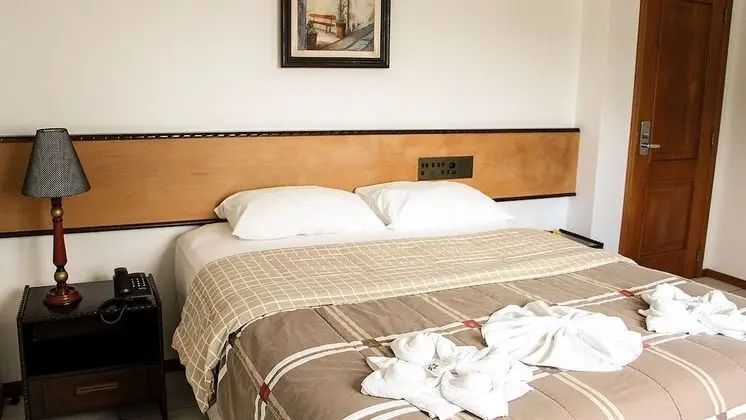 Standard Tek Büyük Yataklı Oda