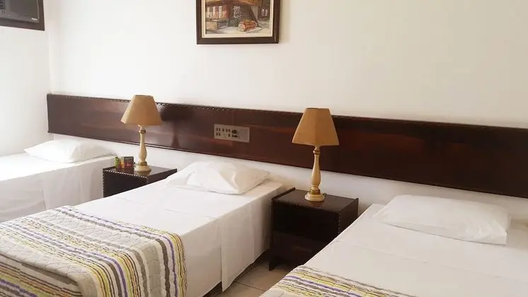 Üç Kişilik Oda, 3 Tek Kişilik Yatak