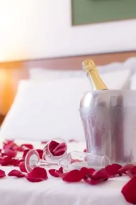 Üç Kişilik Oda, 3 Tek Kişilik Yatak