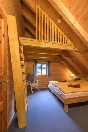 Ev (incl. laundry & cleaning fee)