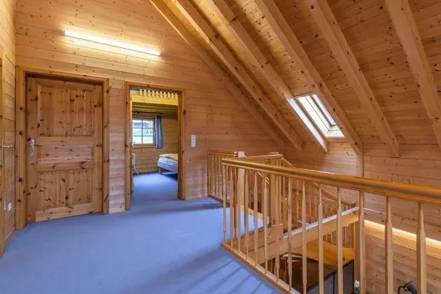 Ev (incl. laundry & cleaning fee)