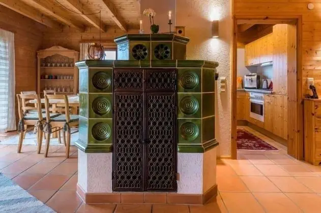 Ev (incl. laundry & cleaning fee)