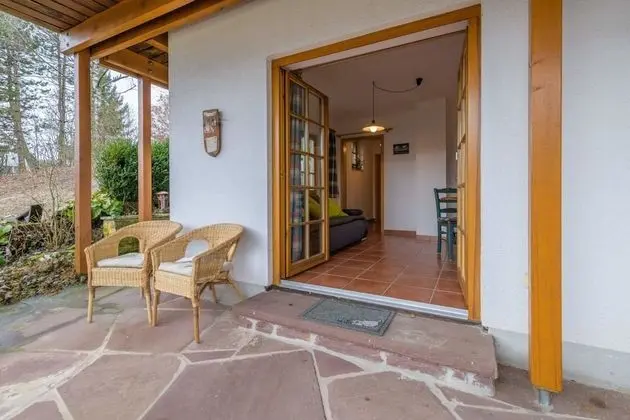 Ev (incl. laundry & cleaning fee)